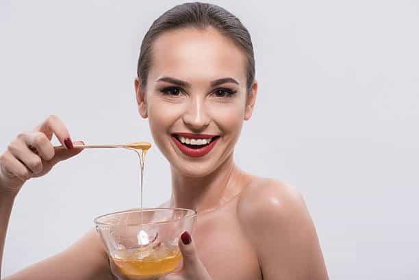 Benefits of honey for skin and face.